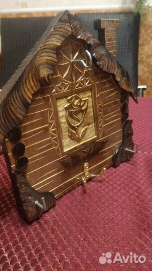 Ключница настенная из дерева