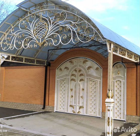Навесы кованные из поликарбоната