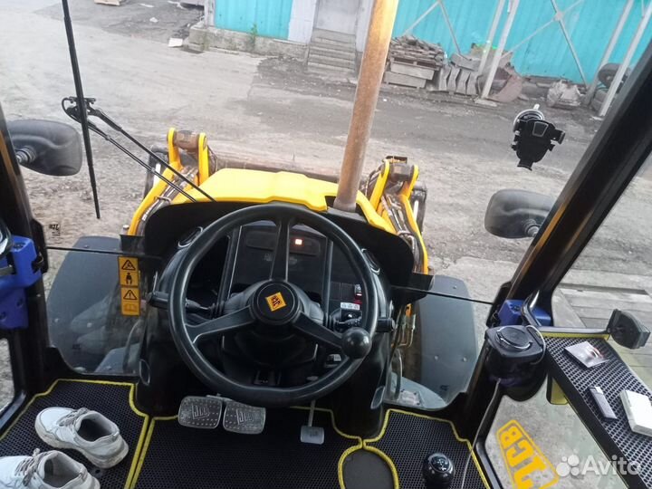 Экскаватор-погрузчик JCB 3CX 14M2WM, 2012