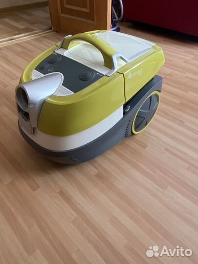 Моющий пылесос Zelmer Aquawelt plus ZVC 762 ZK