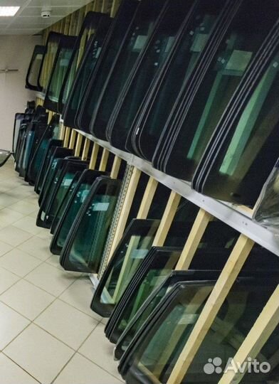 Лобовое стекло