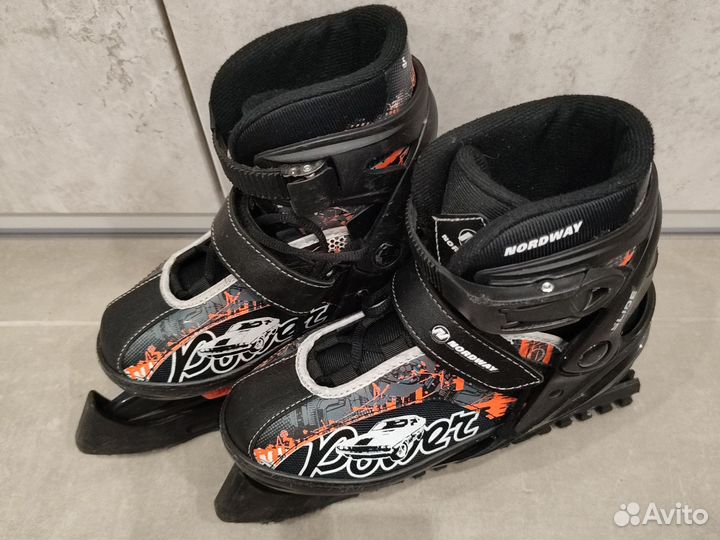 Коньки хоккейные