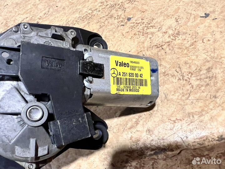 Моторчик стеклоочистителя Mercedes ML /GL / GLE