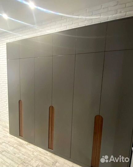 Гардеробная на заказ в прихожую