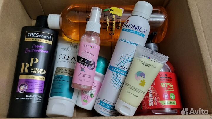 Коробка косметики