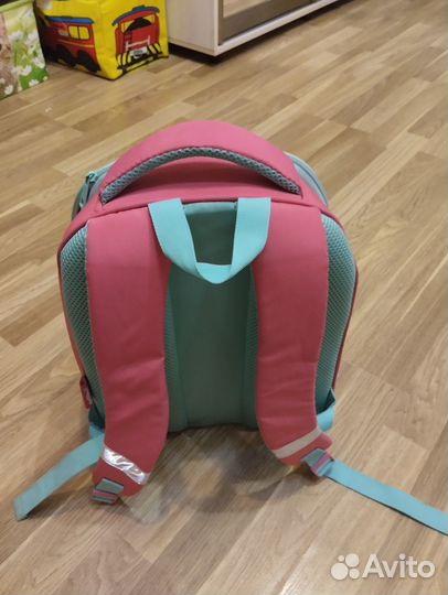 Школьный портфель для девочки