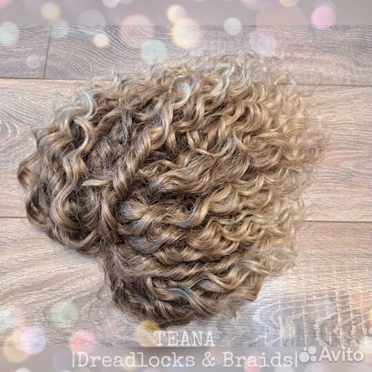 Дредокудри короткие с вплетением