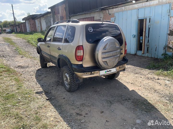 Chevrolet Niva 1.7 МТ, 2006, 1 275 км