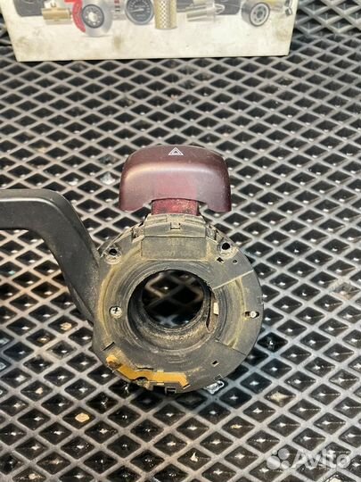 Переключатель поворотов Volkswagen Passat B4