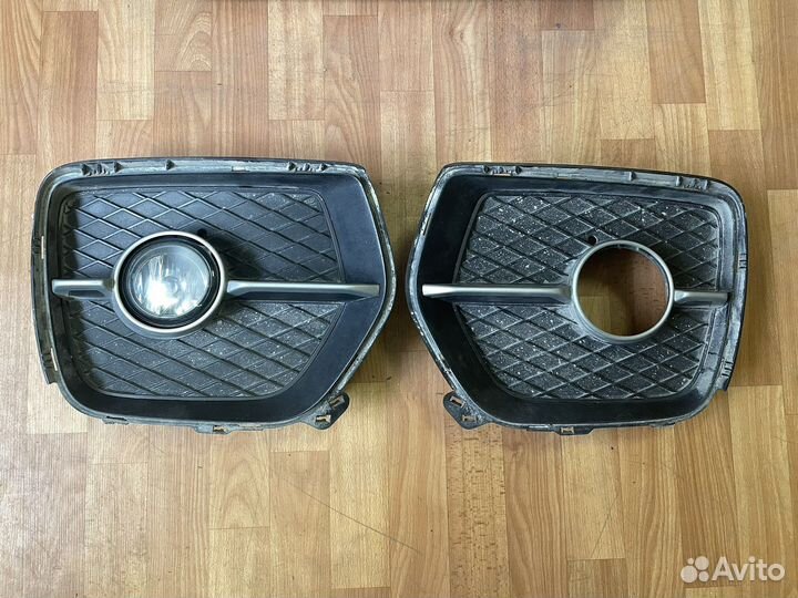 Противотуманка правая с решеткой BMW X6 E71 /08-12