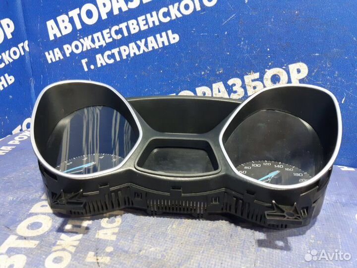 Панель приборов Ford Focus 3 седан 2012