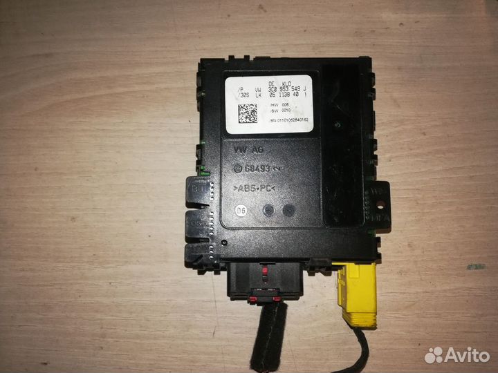 Блок подрулевой VW Passat B6