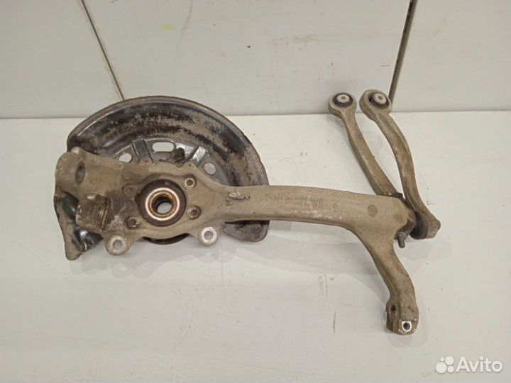 Кулак поворотный передний правый Audi S8 D3 2006