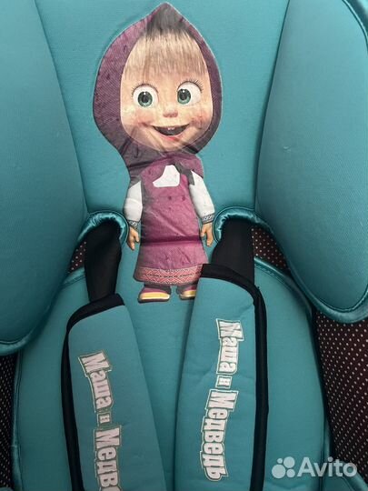 Автомобильное детское кресло. Маша и медведь