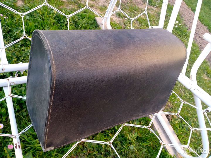 Крышка кофр чемодан/чехол возможно от швейной