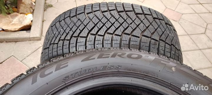 Pirelli Ice Zero 225/55 R17 101H