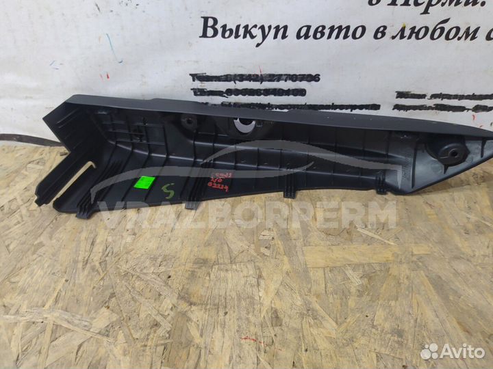 Держатель задней полки Kia Ceed