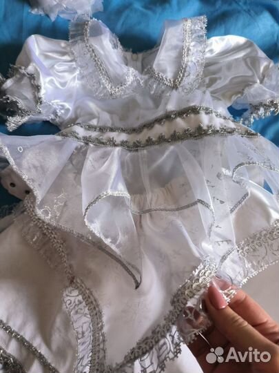 Новогодний костюм снежинки для девочки