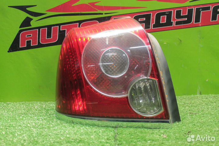 Фонарь toyota AZT250, AZT251, AZT255 avensis 2 мод