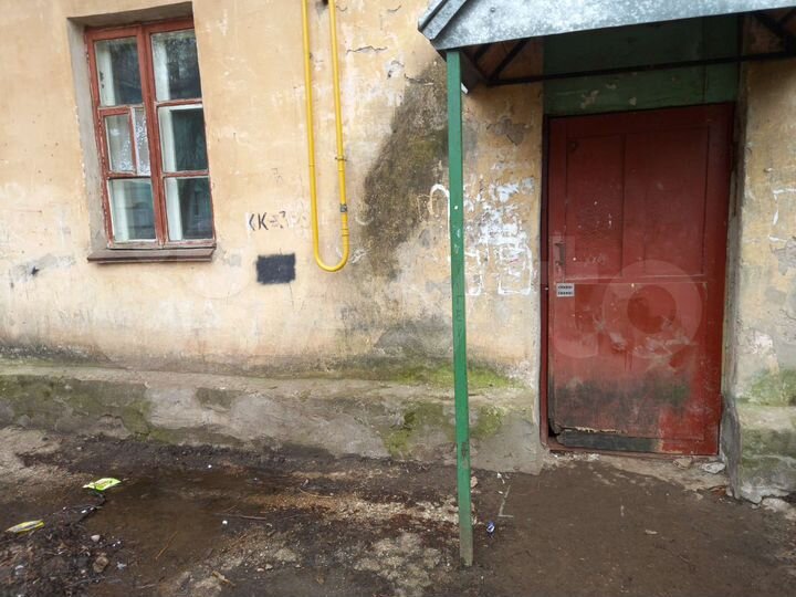 Комната 12 м² в 1-к., 1/2 эт.