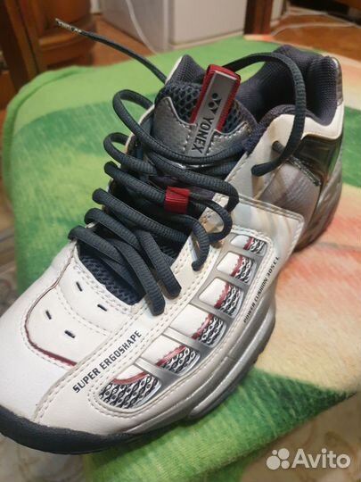 Кроссовки юнекс
