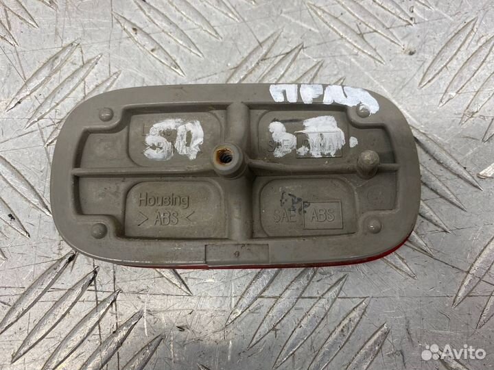 Б/У отражатель в бампер (катафот) задний правый