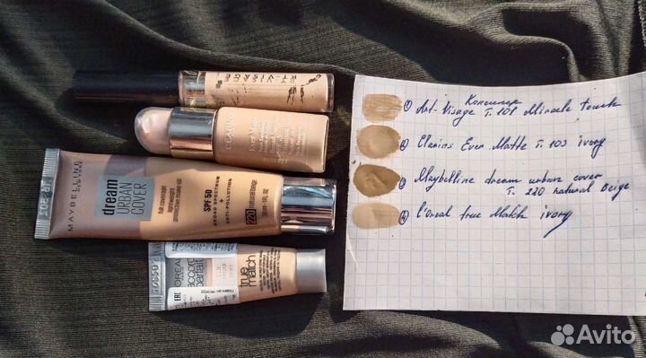 Косметика: тональные кремы и помады