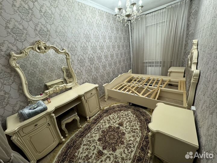Спальный гарнитур бу