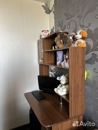 Компьютерный стол