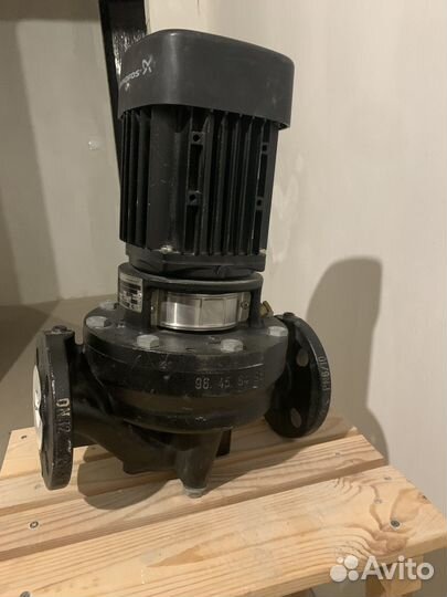 Циркуляционный насос Grundfos TP 32-40/4