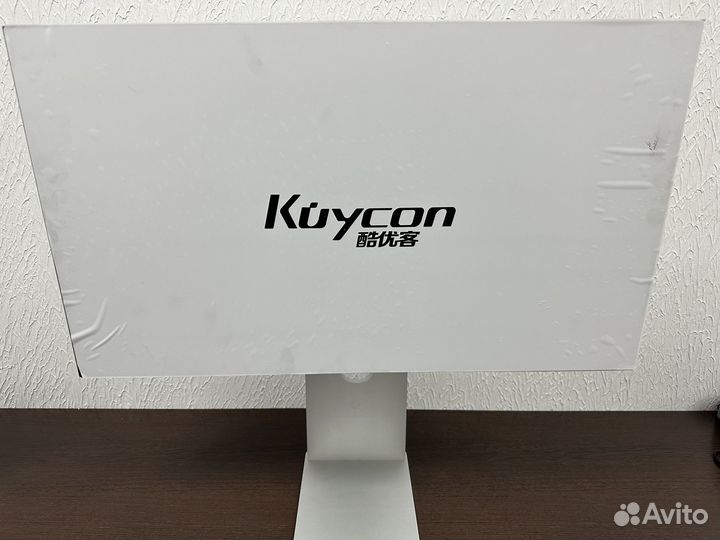 Монитор kuycon P32UB со стендом