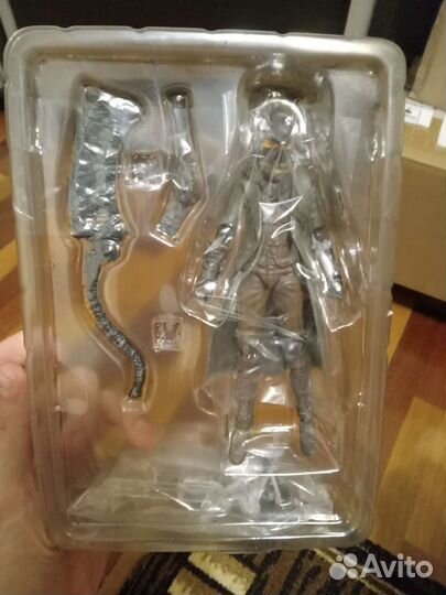 Фигурка охотника из bloodborne figma