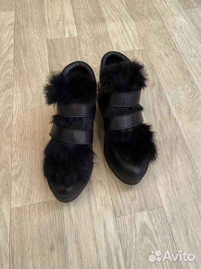 Ботинки женские 39 размер