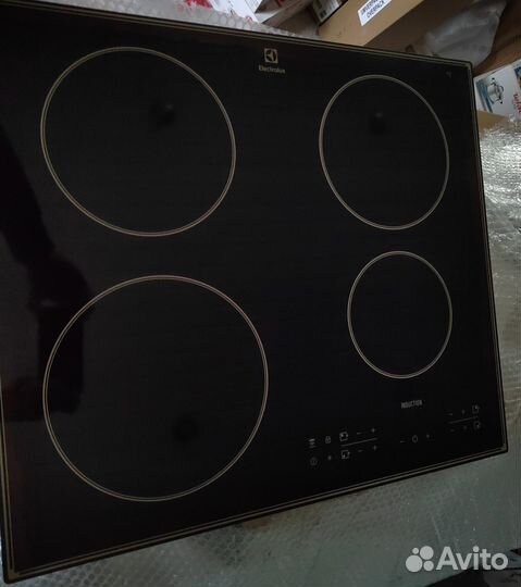 Варочная панель Electrolux ipev644RBC Индукционная