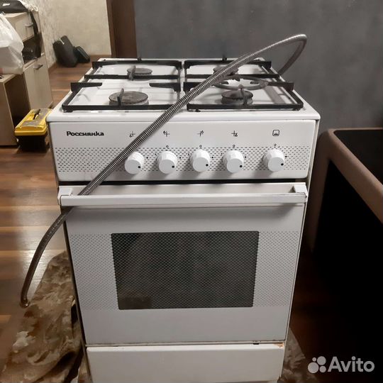 Продам газовую плиту бу