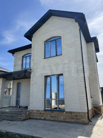 Дом 145 м² на участке 4 сот.