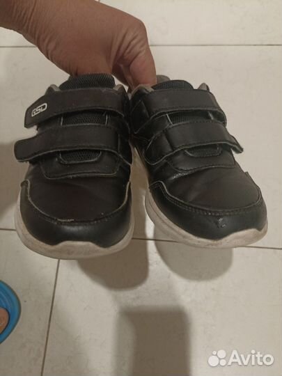 Кроссовки детские