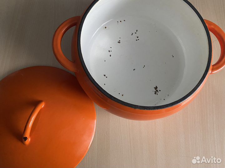 Чугунная эмалированная кастрюля Gipfel