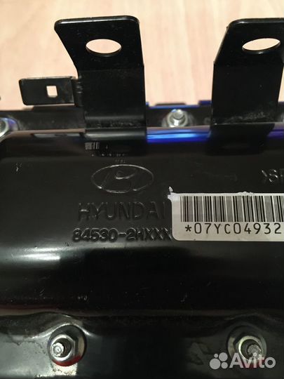 Подушка безопасности в торпедо Hyundai i30 Elantra