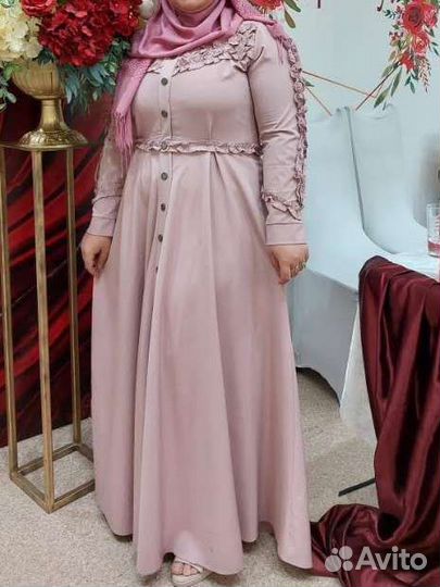 Вечернее платье