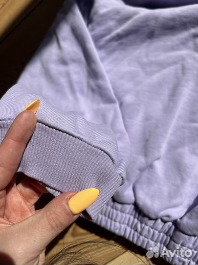 Укороченая толстовка, Lichi