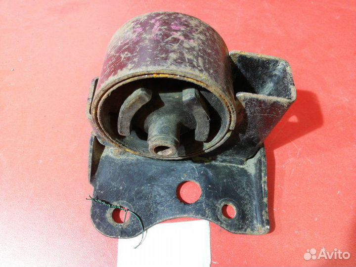 Подушка двигателя передняя левая Nissan Wingroad