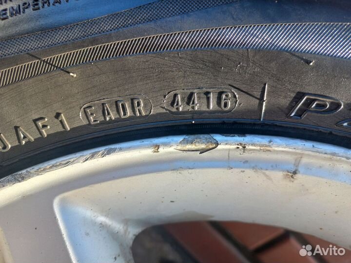 R16 Roadstone Classe Premiere CP672 215/60, PCD 5x114.3 DIA 60.06