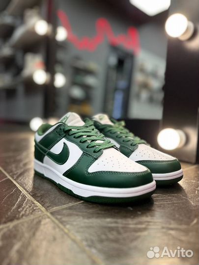 Кроссовки Nike Dunk Low Team Green