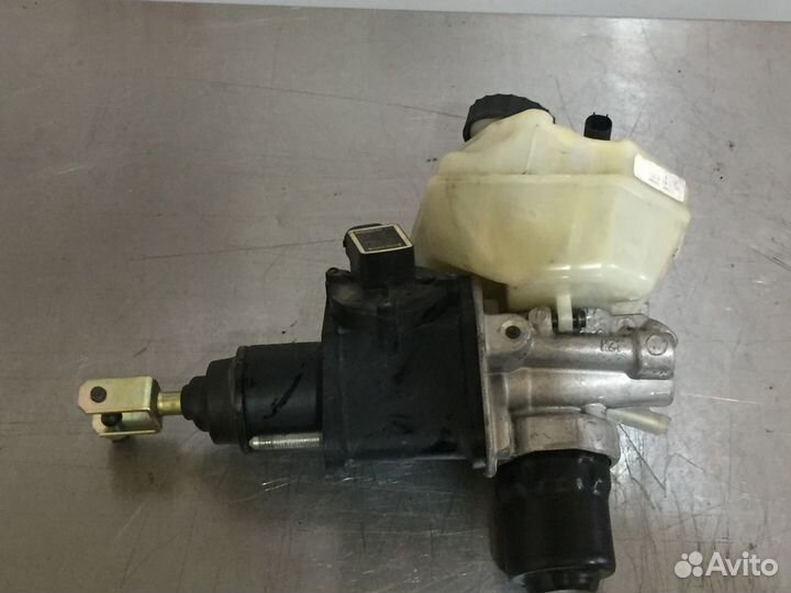 Главный тормозной цилинд mercedes cls w219