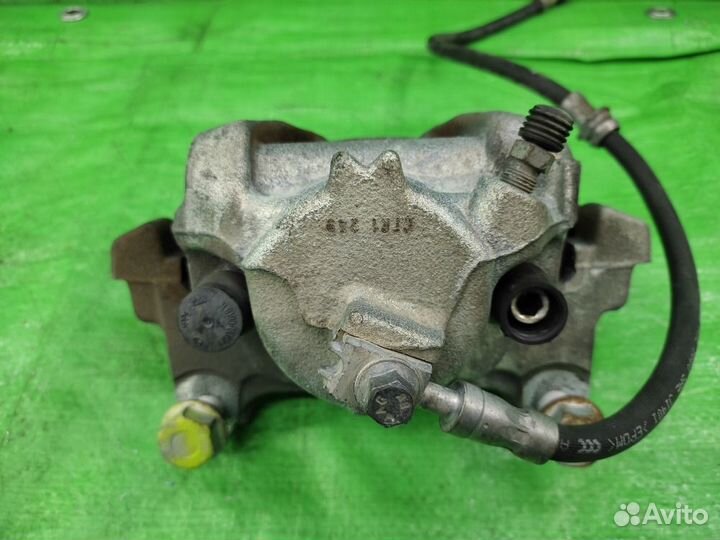 Суппорт передний правый оригинал контракт VAG