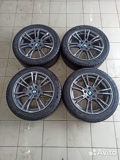 Диски BMW R18 8-9JJ 5x120 с зимней резиной