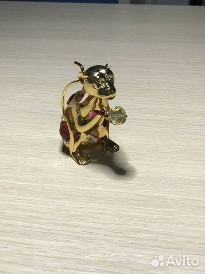 Фигурка Swarovski Обезьяна позолоченная