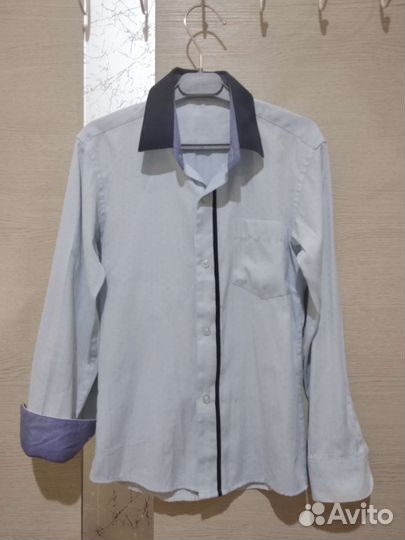 Куртка школьная128,рубашки 122,128