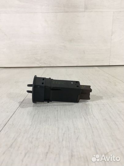 Тумблер подушек безопасности nissan qashqai J10 2